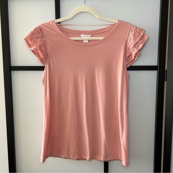 [M] Joe Fresh Powder Pink Short Sleeve Top With Boho Crochet Detail Sleeves - Picture 2 of 10